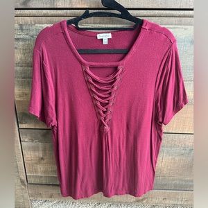 Love, Fire Short Sleeve T-Shirt - Size M - Maroon